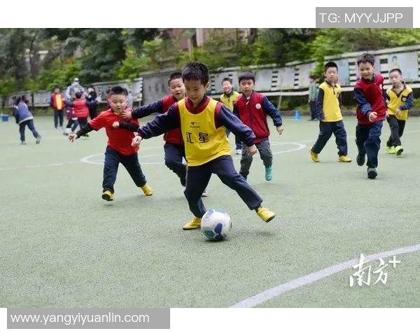 打造沉浸式足球星养成体验全面开启绿茵梦想新篇章